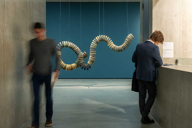 Nika Neelova. Cascade, Ausstellungsansicht, Museum der Moderne Salzburg, 2025, © Museum der Moderne Salzburg, Foto: wildbild, Herbert Rohrer